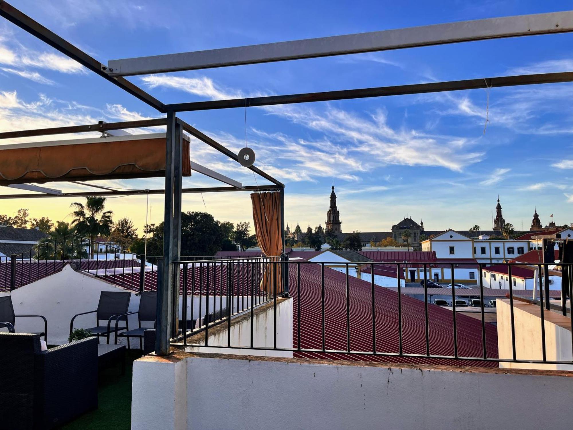 Plaza Espana Family House Σεβίλλη Εξωτερικό φωτογραφία